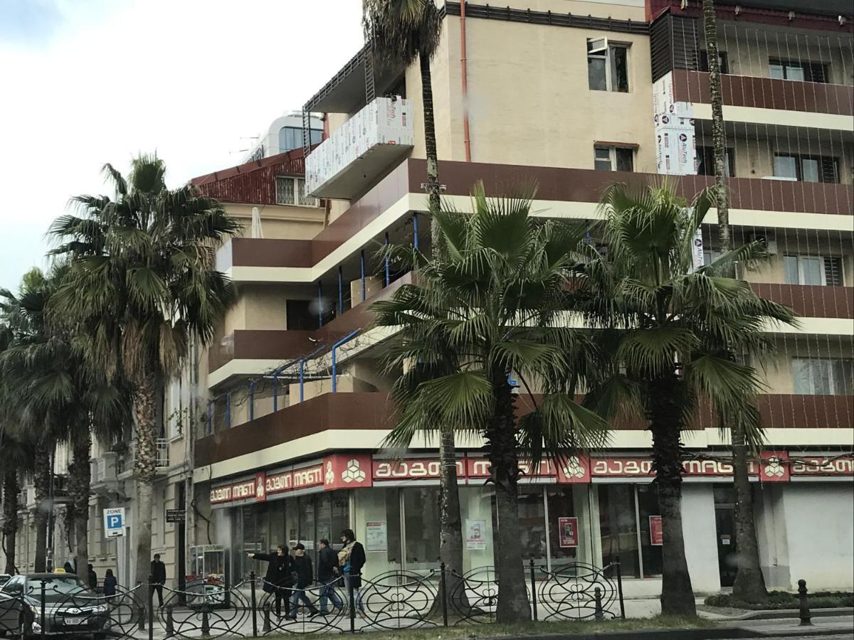 Apartamento Casa Neptun In Old Batumi Exterior foto