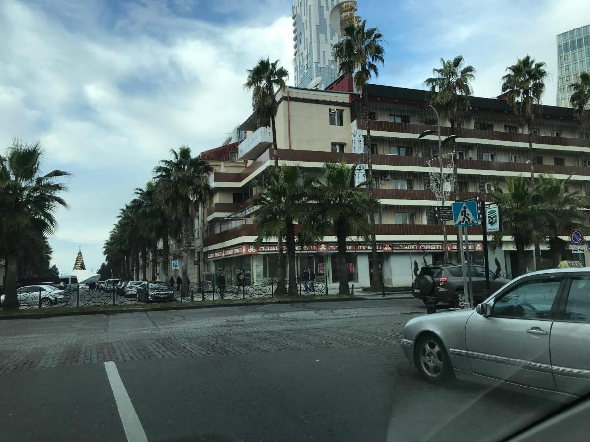 Apartamento Casa Neptun In Old Batumi Exterior foto