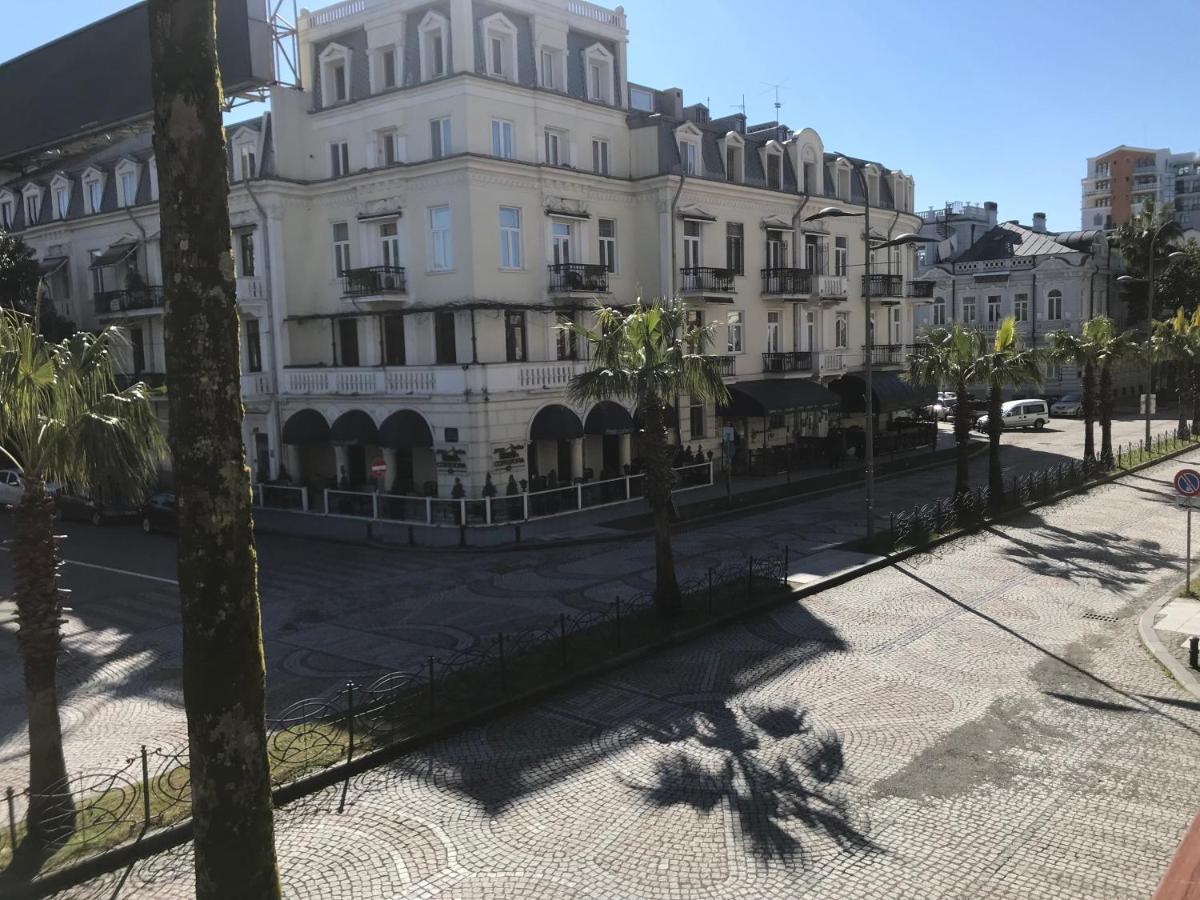 Apartamento Casa Neptun In Old Batumi Exterior foto